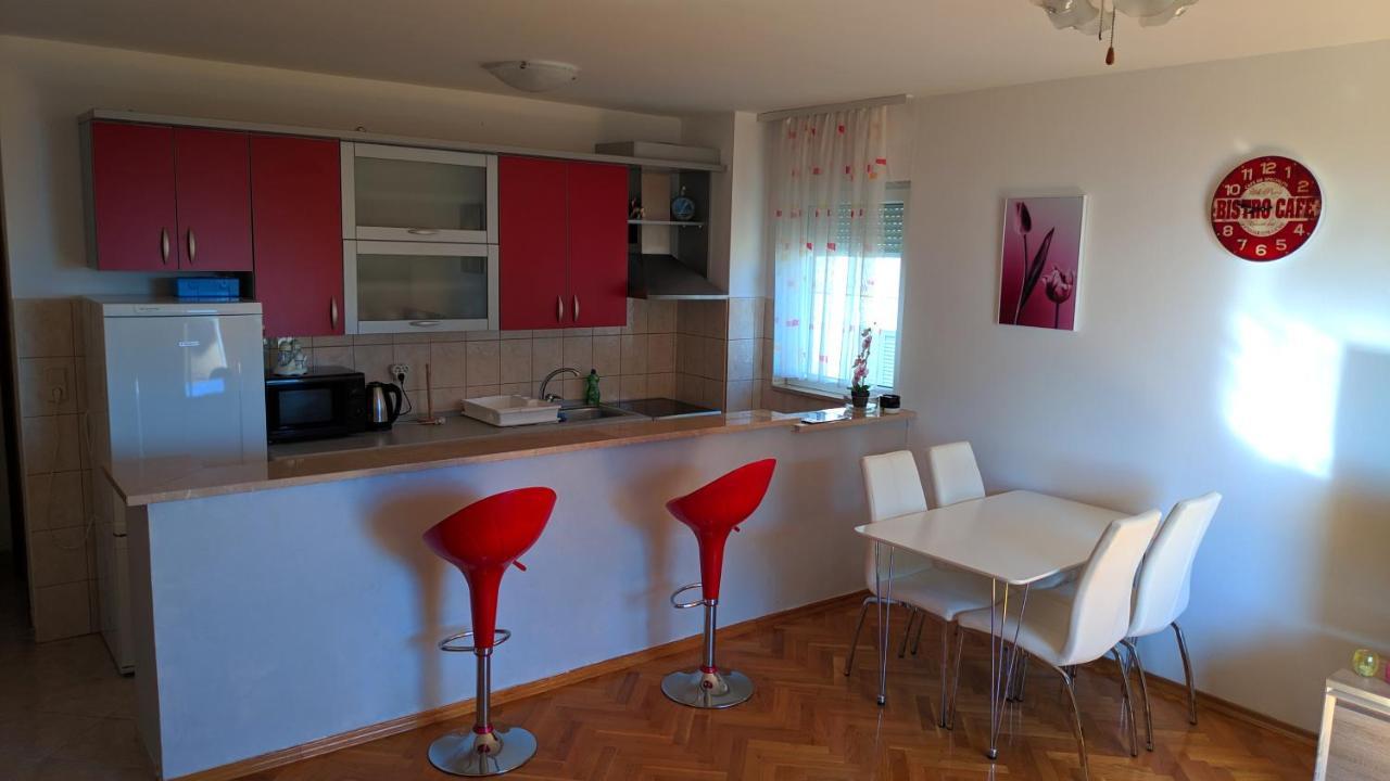 Apartman Baska Voda Baška Voda Exterior foto
